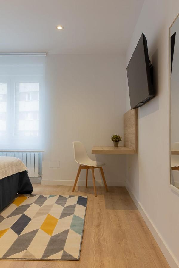Ah Hostel Room4You Oviedo Vut3026As المظهر الخارجي الصورة